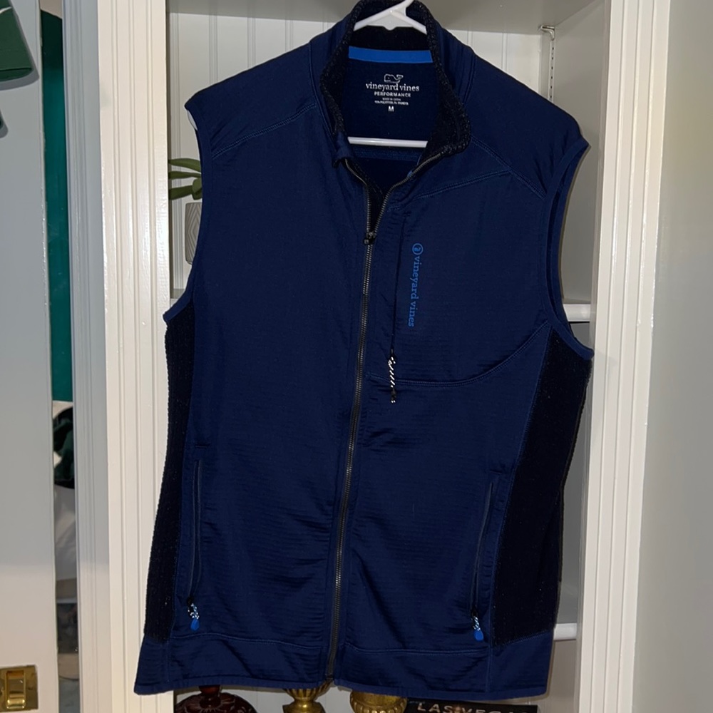 Vineyard Vines performance vest